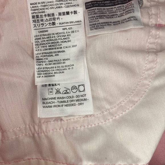 Levi’s Levi Strauss & Co Pink Denim Stretch Mid-Rise Shorts, size 32 EUC - Picture 6 of 6